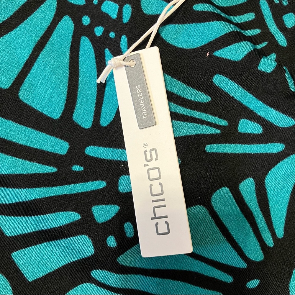 Chico's Travelers short-sleeve crewneck Green/Black pattern slinky Top Sz XL NWT - Picture 5 of 7